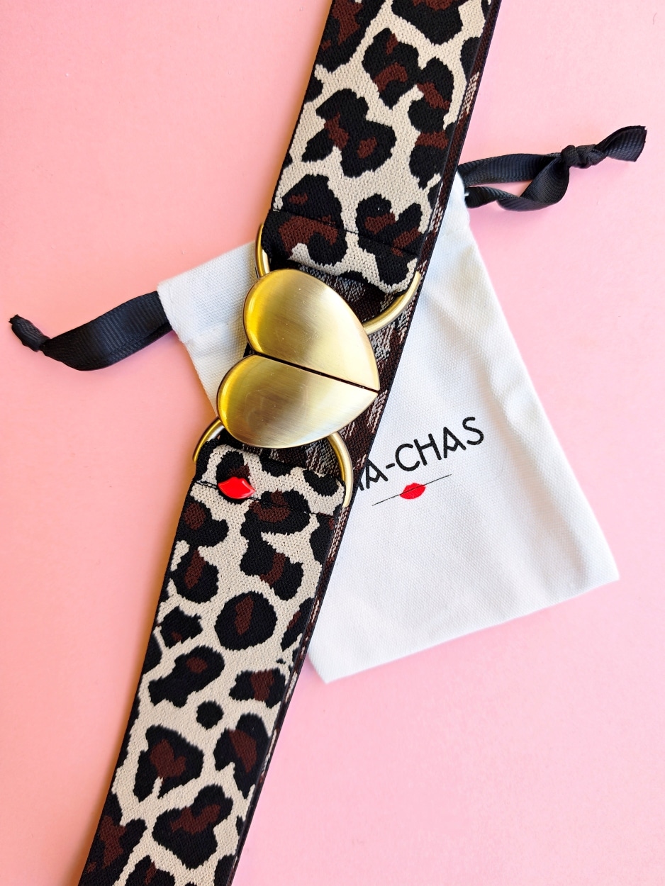 ceinture-elastique-deva-leopard-marron-boucle-coeur