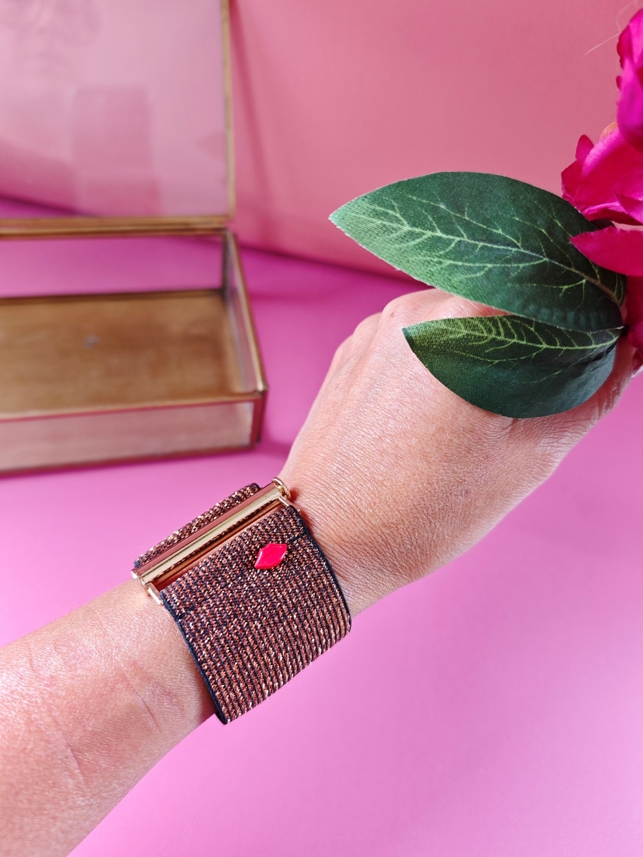 monica-manchette-poignet