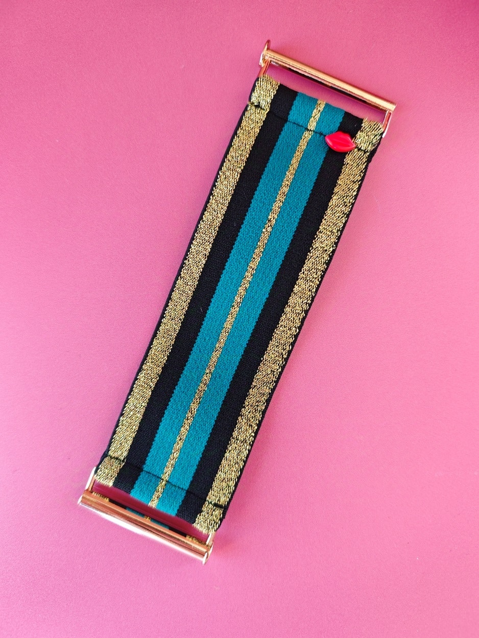 julia-manchette-depliee