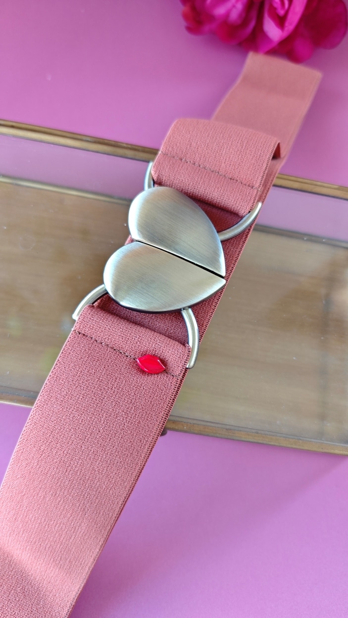 ceinture élastique camel terracotta avec boucle cœur doré brossé