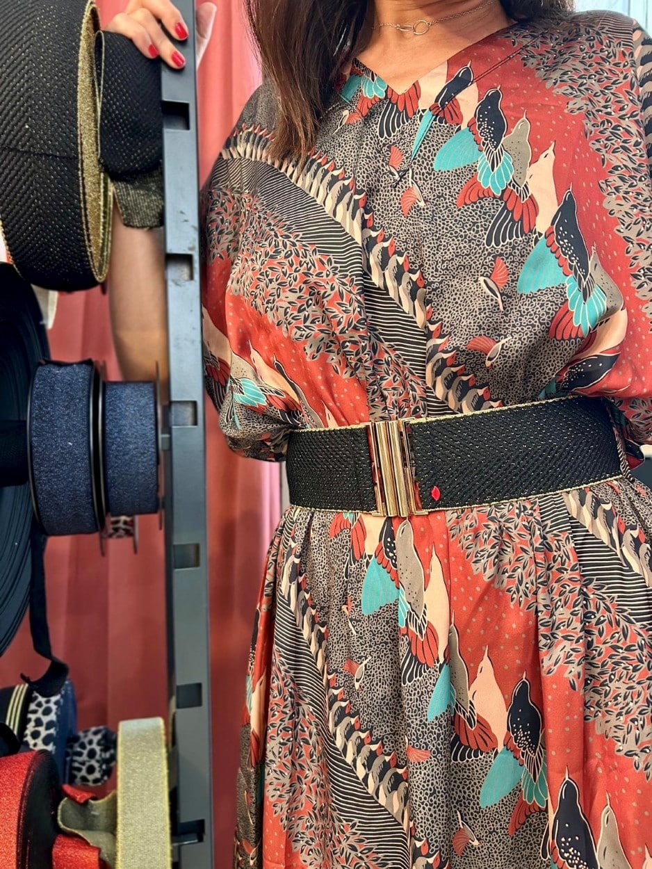 ceinture-large-noire-dorée-rebecca8