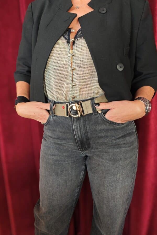 Ceinture élastique kaki grisé satinée Federica avec boucle anneau dorée